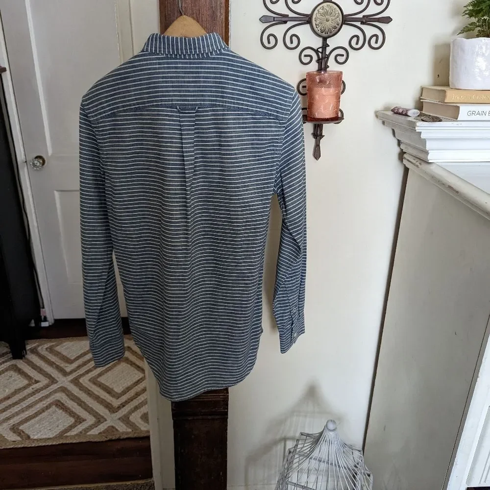 American eagle men's button down striped xs